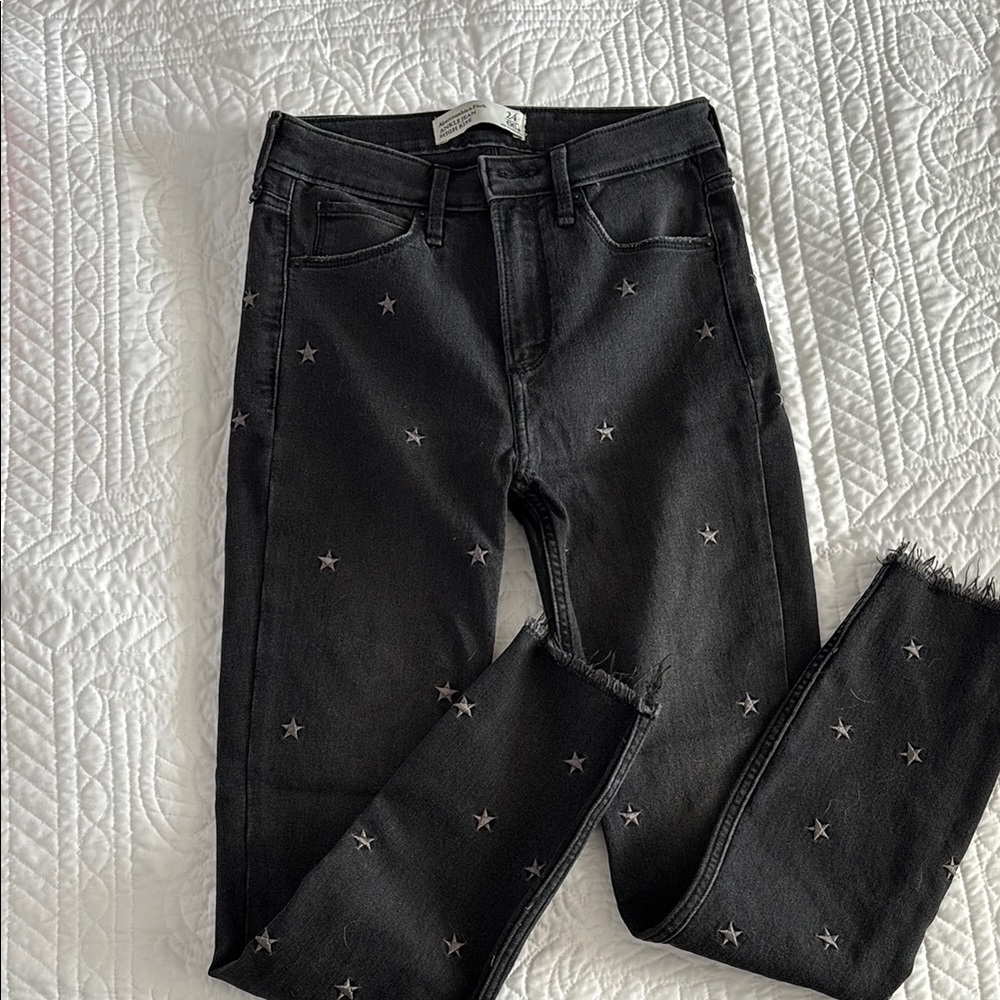 Black Star-Patterned Women's Jeans